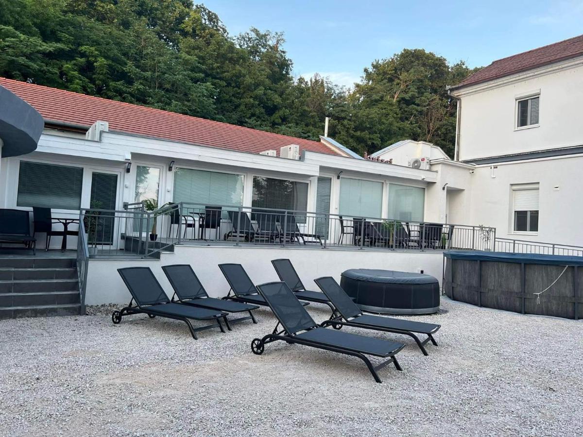 Kinizsi Udvar Apartmanhaz Balatonboglar Ngoại thất bức ảnh