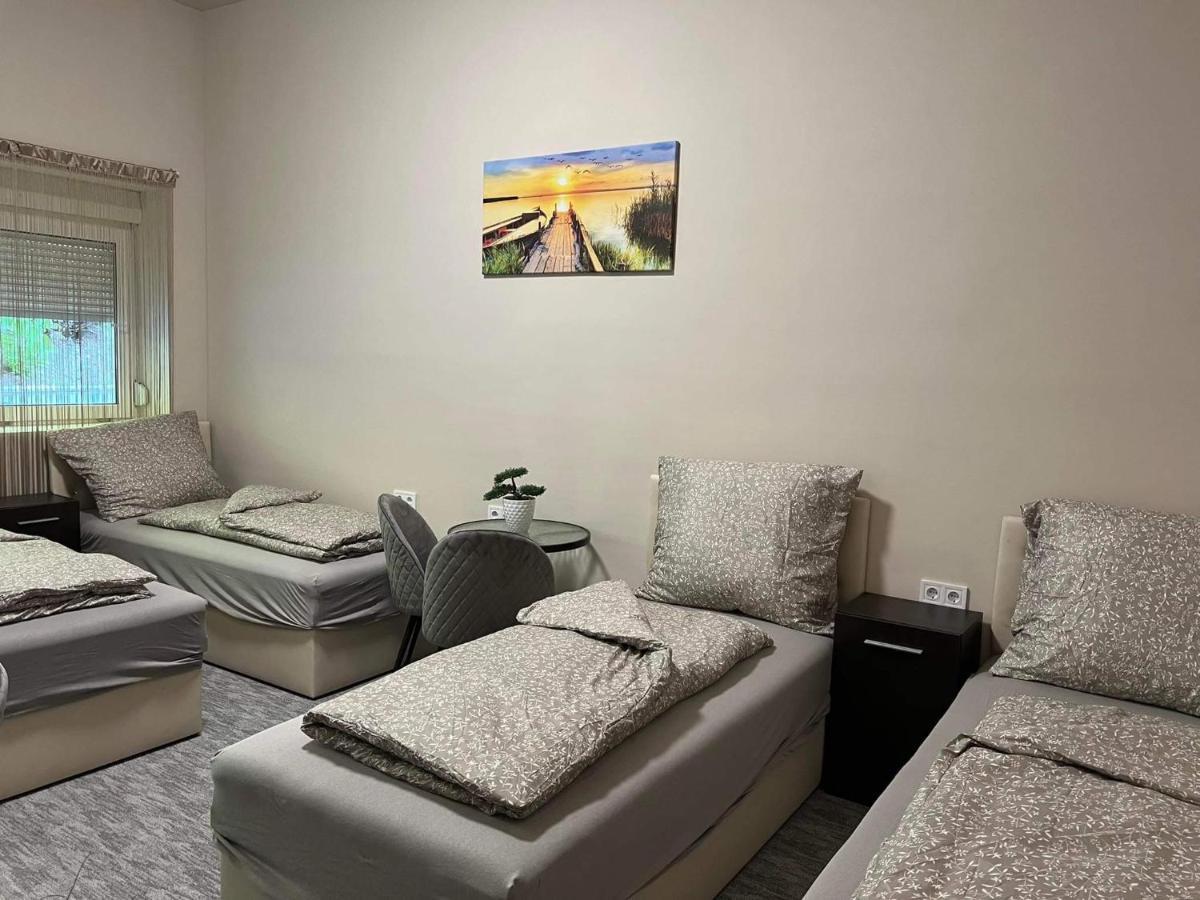 Kinizsi Udvar Apartmanhaz Balatonboglar Ngoại thất bức ảnh