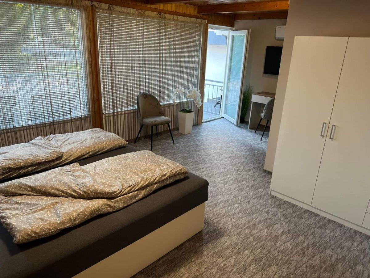 Kinizsi Udvar Apartmanhaz Balatonboglar Ngoại thất bức ảnh