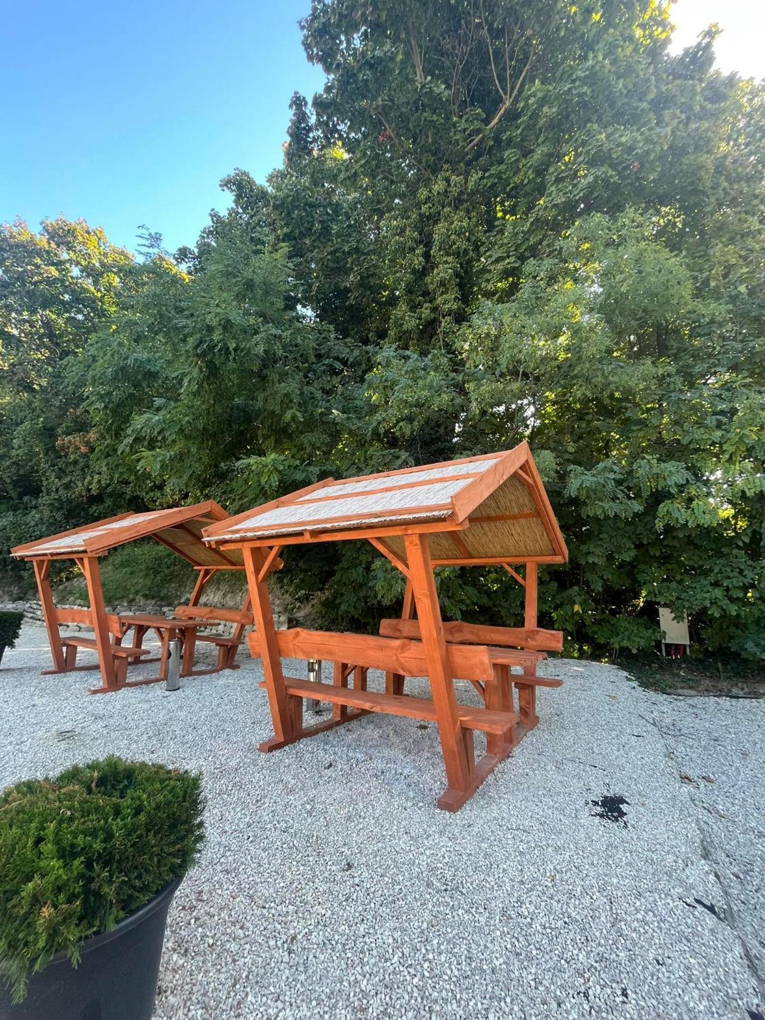 Kinizsi Udvar Apartmanhaz Balatonboglar Ngoại thất bức ảnh